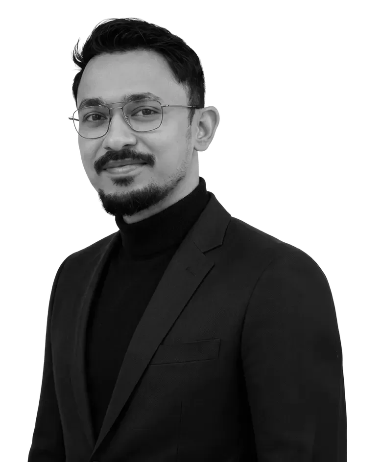 Imran Khan, founder of Usarion